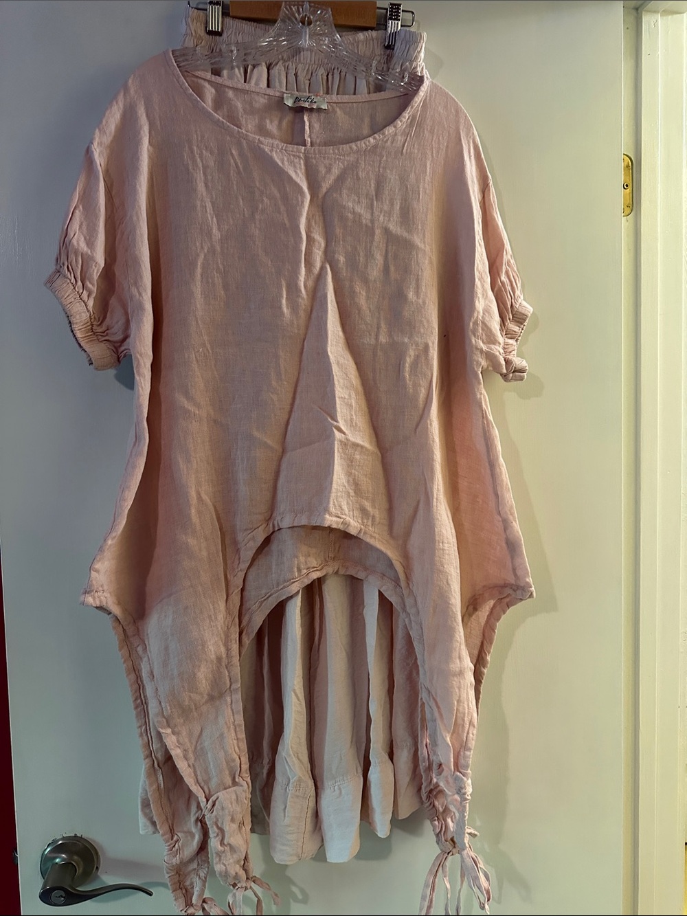 Relaxed Pink Linen Short-Sleeve High-Low Tunic with Side Ties and matching pants